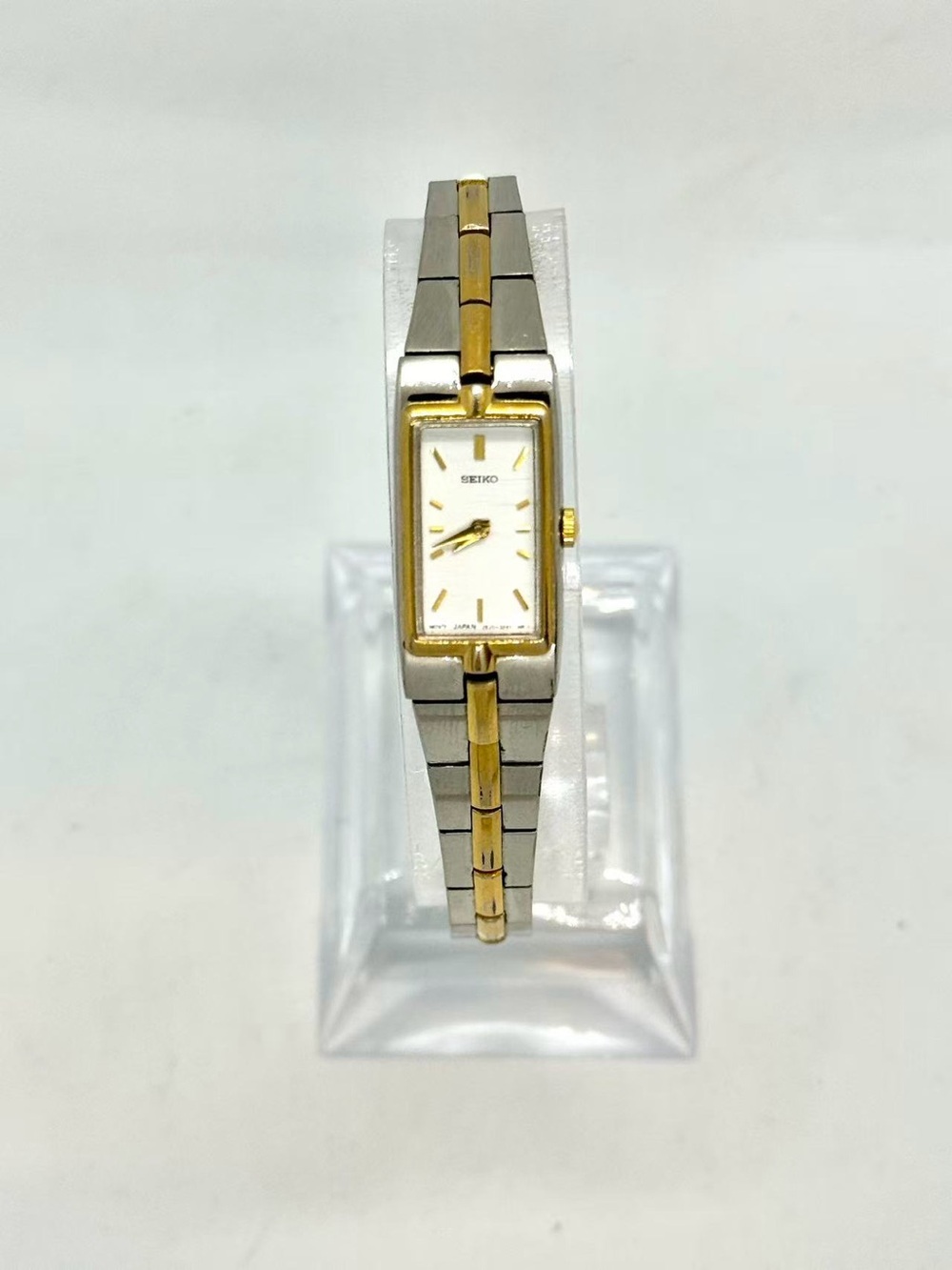 Vintage Seiko Women’s Quartz Two Tone Watch 12mm White Dial New Battery Runs